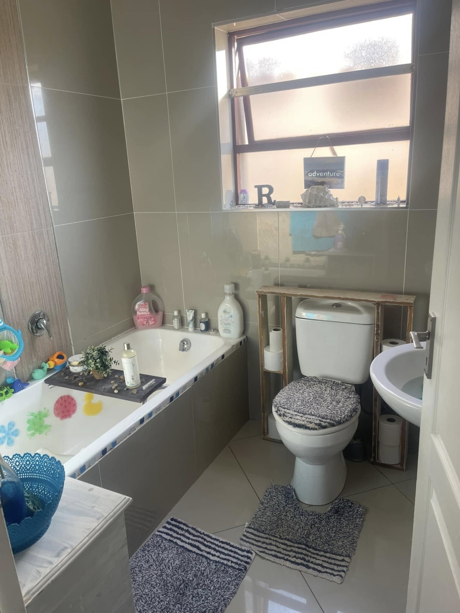 3 Bedroom Property for Sale in Brentwood Park Eastern Cape